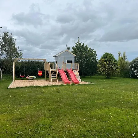 بيت للعطل Clonkellure House